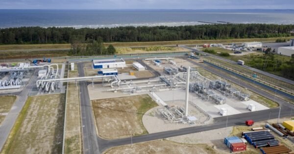 27E52614D337A3288330313384D6891A