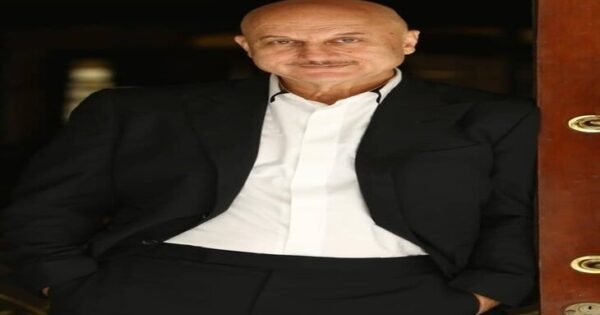 2Fbe02Bd64Ee0A1Bd7Ed90Be2804C5A5 633X1024 1