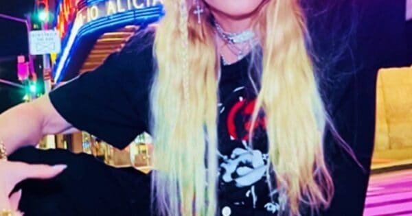 67A023176B8B5F9C79C7852233Bd283E 1