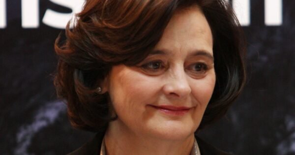 Ad622Cad20B53B55F95879B1975B2Ddf