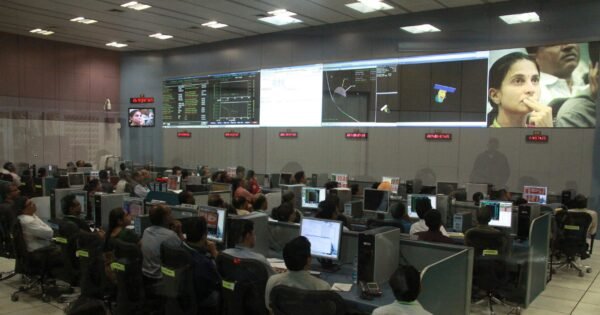 51A4F36C15E1452703E11628A12B593B