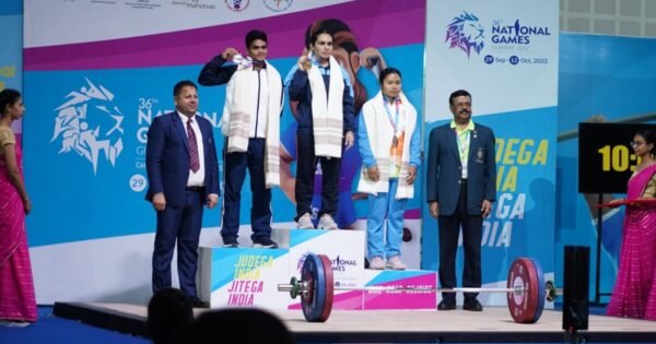 De7Fa7B88C77B3Aebe32E11257E6D2Ff