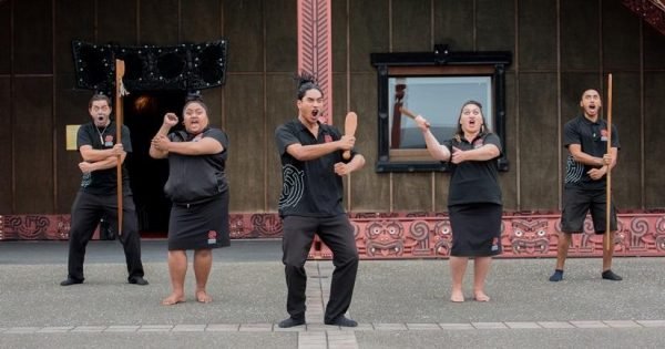 Eef4Fc046Ef0F406Fcb54B1D8886C829