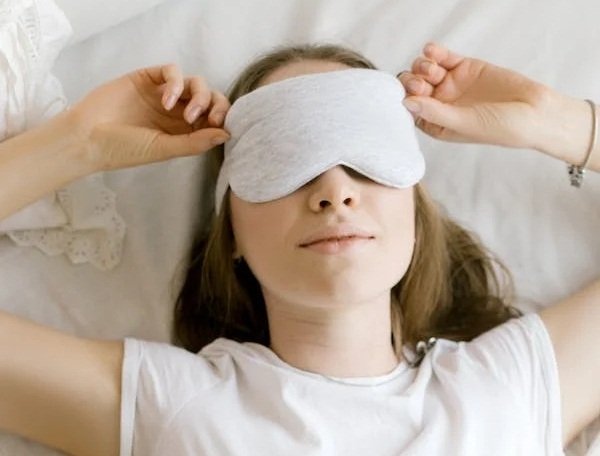 Sleeping Less Than 5 Hours Can Double Risk Of Clogged Leg Arteries: Study
