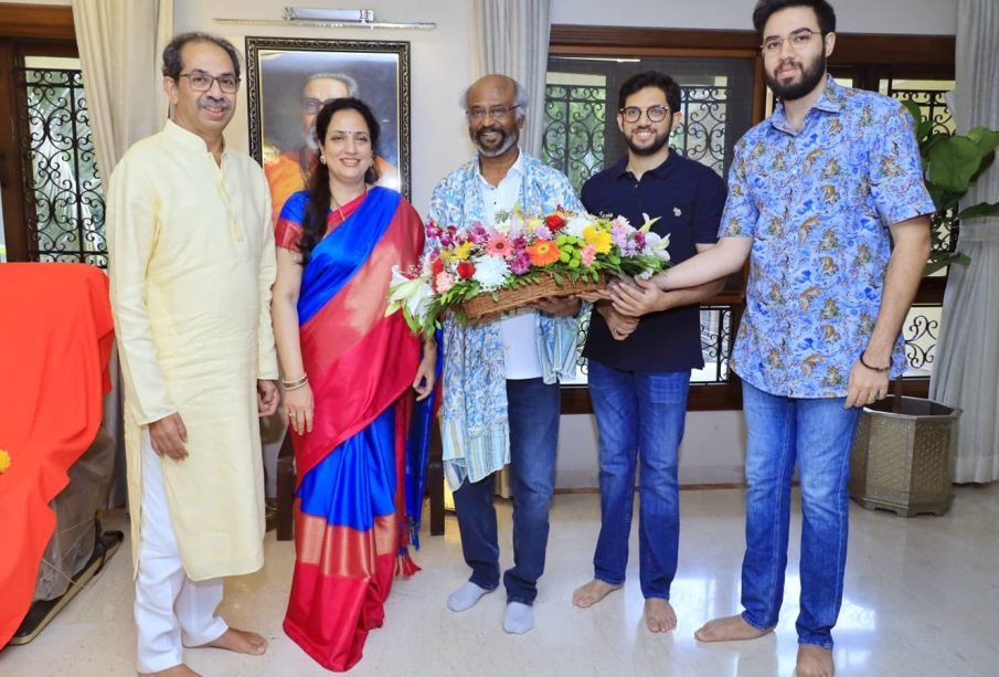 Superstar Rajinikanth'S Visit 'Delights' Thackeray Family