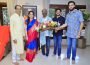 Superstar Rajinikanth'S Visit 'Delights' Thackeray Family