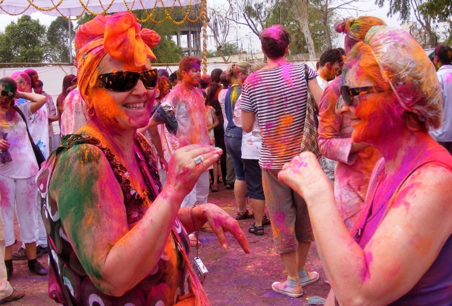 Holi Fervour Returns To Jaipur'S Khasa Kothi After 3 Years