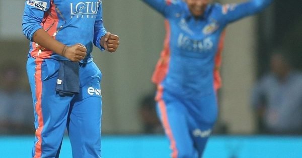 Wpl 2023: Harmanpreet, Saika Power Mumbai Indians To Dominant Win Over Gujarat Giants In The Opener
