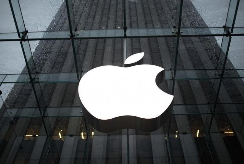 India To Cross $10 Bn Worth Of Mobile Exports In Fy22-23, Apple Leads At 50%