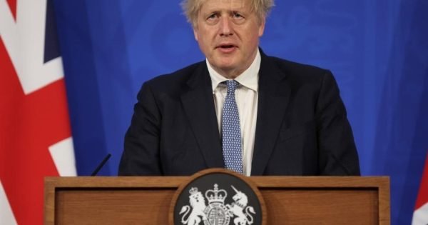 30F0F2A06694B27C87B8D151A4Ba622C